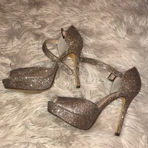Gold high heels sz 7